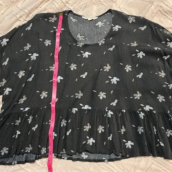 Grade&Gather | Cropped Floral Babydoll Peplum Blouse - Picture 8 of 9